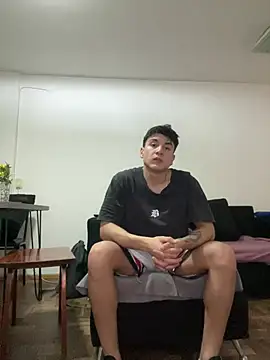 Snapshot of LCarreraa chatting on July 25, 2026, 3:18 pm LCarreraa online show from July 25, 2026, 3:18 pm