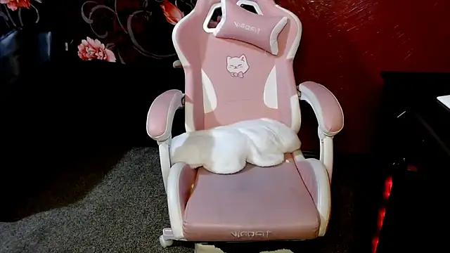 daddy girl88 online show from October 31, 2025, 3:14 am