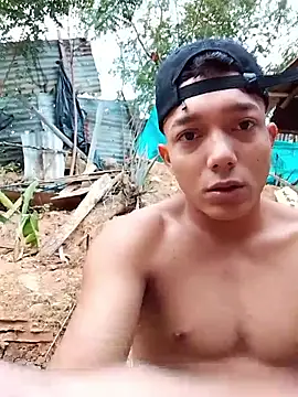 Snapshot of tayson_ chatting on September 25, 2025, 11:16 am tayson online show from September 25, 2025, 11:16 am