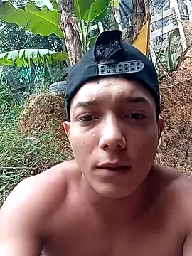 Snapshot of tayson_ chatting on March 6, 2025, 2:40 pm tayson online show from March 6, 2025, 2:40 pm