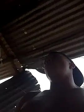 Snapshot of tayson_ chatting on September 24, 2025, 11:17 am tayson online show from September 24, 2025, 11:17 am