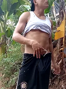 Snapshot of tayson_ chatting on March 5, 2025, 11:49 am tayson online show from March 5, 2025, 11:49 am