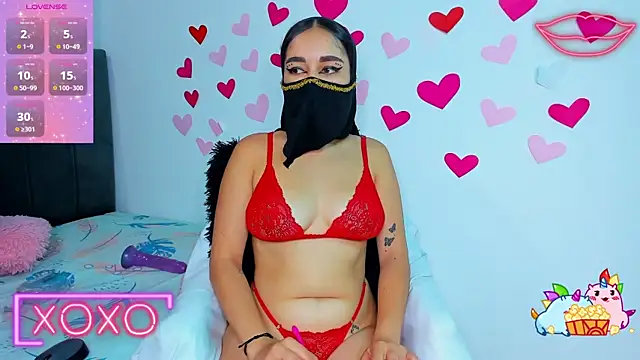 Snapshot of Amina_cattan chatting on March 22, 2025, 2:27 am Amina cattan online show from March 22, 2025, 2:27 am