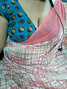 Snapshot of Yours_Radika chatting on March 2, 2025, 5:09 pm Yours Radika online show from March 2, 2025, 5:09 pm