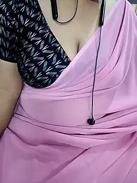 Snapshot of Yours_Radika chatting on January 30, 2025, 5:49 pm Yours Radika online show from January 30, 2025, 5:49 pm