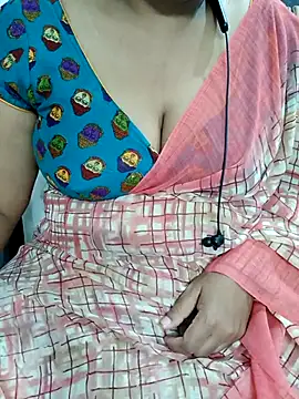 Snapshot of Yours_Radika chatting on March 6, 2025, 5:22 pm Yours Radika online show from March 6, 2025, 5:22 pm