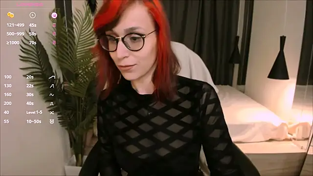 Dora Marcelli online show from October 23, 2025, 6:56 am