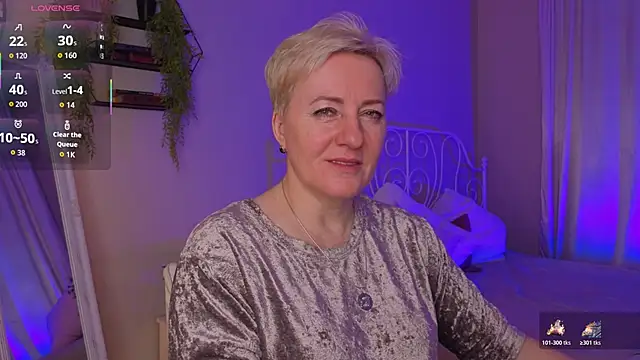 Nika Smit online show from February 14, 2026, 5:51 am