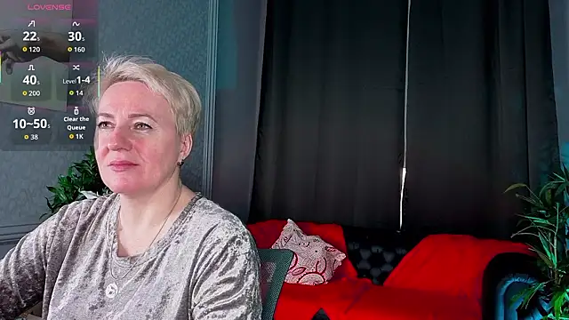 Nika Smit online show from February 13, 2026, 9:20 am