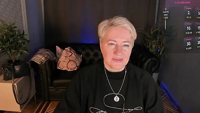 Nika Smit online show from February 20, 2026, 5:37 am