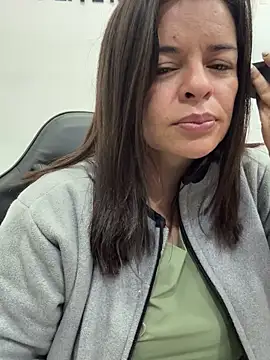 Snapshot of NATHALIA-28_ chatting on April 18, 2026, 1:57 pm NATHALIA-28 online show from April 18, 2026, 1:57 pm