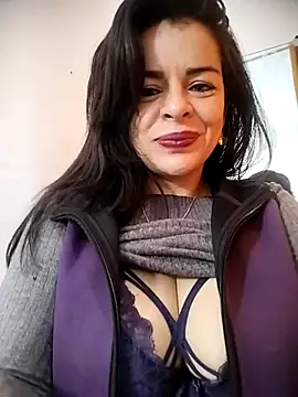 Snapshot of NATHALIA-28_ chatting on March 15, 2025, 2:12 pm NATHALIA-28 online show from March 15, 2025, 2:12 pm