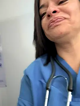 Snapshot of NATHALIA-28_ chatting on December 3, 2025, 12:04 pm NATHALIA-28 online show from December 3, 2025, 12:04 pm