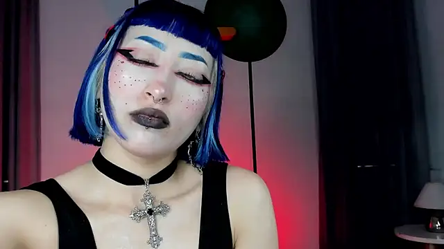 Snapshot of Blue_berry1 chatting on January 18, 2025, 5:15 pm Blue berry1 online show from January 18, 2025, 5:15 pm