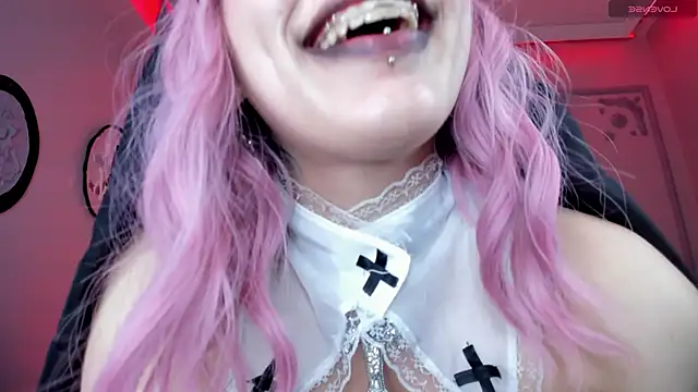 Snapshot of Blue_berry1 chatting on February 10, 2025, 4:30 am Blue berry1 online show from February 10, 2025, 4:30 am