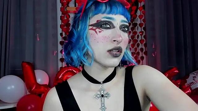 Snapshot of Blue_berry1 chatting on February 16, 2025, 10:33 pm Blue berry1 online show from February 16, 2025, 10:33 pm