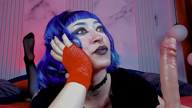 Snapshot of Blue_berry1 chatting on December 5, 2024, 7:00 pm Blue berry1 online show from December 5, 2024, 7:00 pm