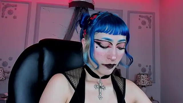 Snapshot of Blue_berry1 chatting on February 7, 2025, 8:42 pm Blue berry1 online show from February 7, 2025, 8:42 pm