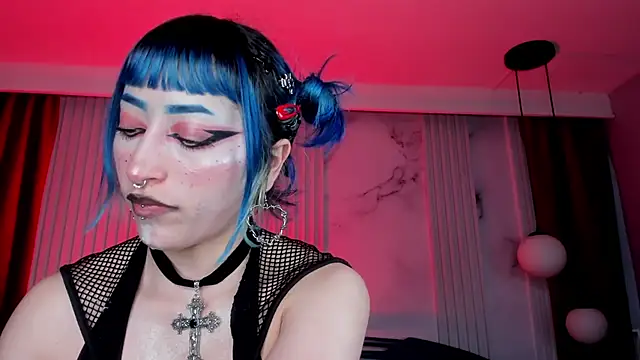 Snapshot of Blue_berry1 chatting on January 15, 2025, 7:01 pm Blue berry1 online show from January 15, 2025, 7:01 pm