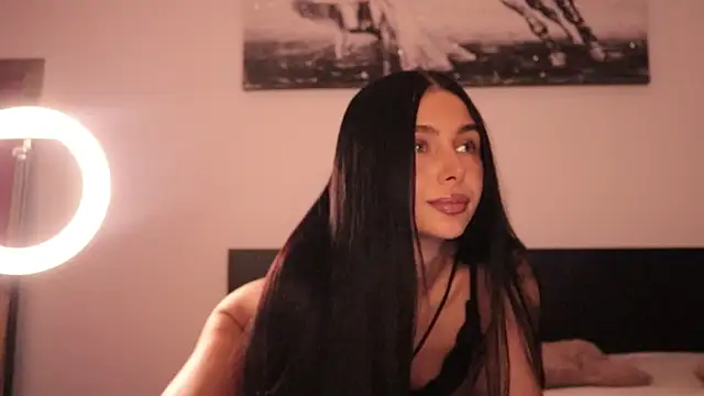 IvyKaelani online show from October 24, 2025, 2:05 pm