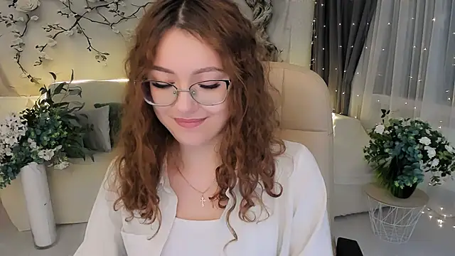 SereneFlame online show from November 28, 2025, 4:07 pm