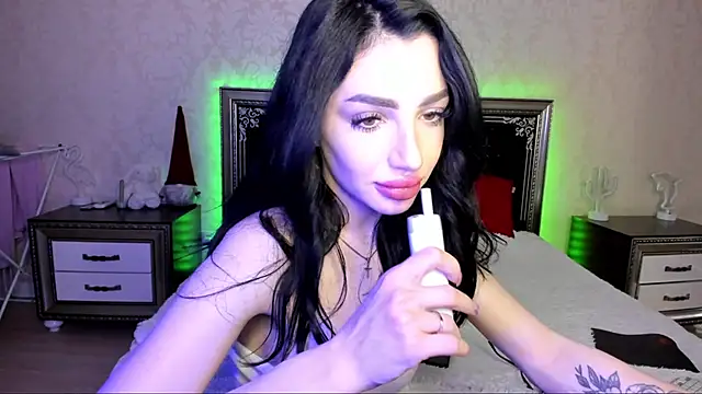 Snapshot of NancyLovee_ chatting on March 11, 2025, 11:58 pm NancyLovee online show from March 11, 2025, 11:58 pm