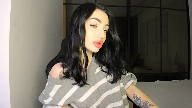 Snapshot of NancyLovee_ chatting on October 19, 2025, 8:17 am NancyLovee online show from October 19, 2025, 8:17 am