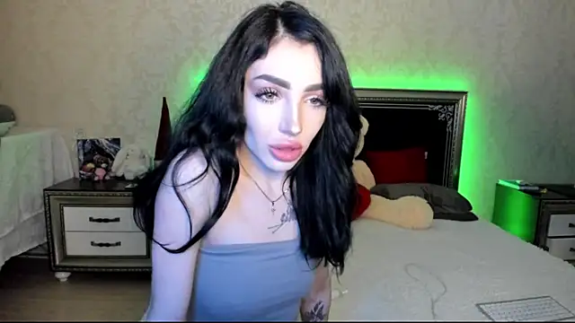 Snapshot of NancyLovee_ chatting on February 15, 2025, 1:21 am NancyLovee online show from February 15, 2025, 1:21 am