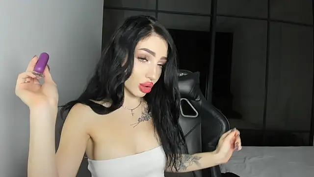 Snapshot of NancyLovee_ chatting on September 24, 2025, 1:28 pm NancyLovee online show from September 24, 2025, 1:28 pm