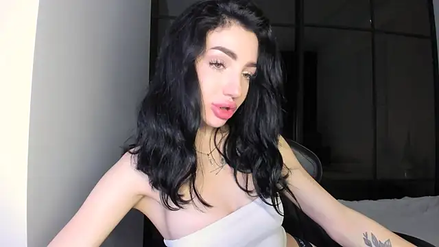 Snapshot of NancyLovee_ chatting on October 17, 2025, 7:04 pm NancyLovee online show from October 17, 2025, 7:04 pm