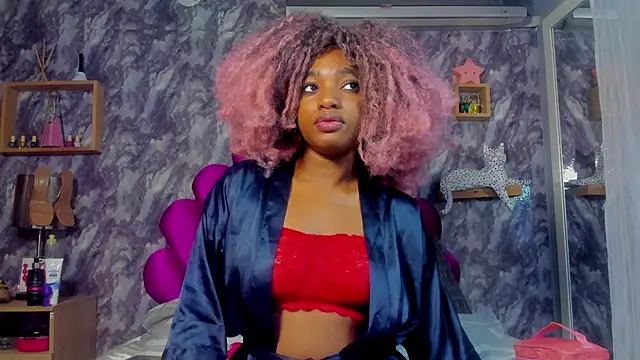 EMMAPARISS online show from March 25, 2026, 12:04 pm