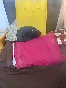 Snapshot of gloria7v05 chatting on March 25, 2026, 12:59 pm gloria7v05 online show from March 25, 2026, 12:59 pm