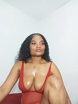 Snapshot of gianna_smith chatting on June 5, 2026, 5:45 am gianna smith online show from June 5, 2026, 5:45 am