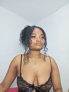 Snapshot of gianna_smith chatting on May 9, 2026, 5:55 am gianna smith online show from May 9, 2026, 5:55 am