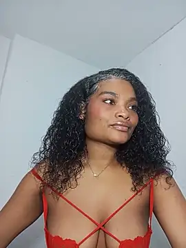 Snapshot of gianna_smith chatting on May 17, 2026, 1:05 am gianna smith online show from May 17, 2026, 1:05 am