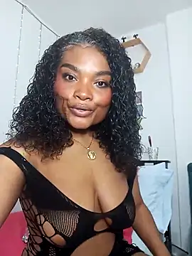 gianna smith online show from November 13, 2025, 3:21 am