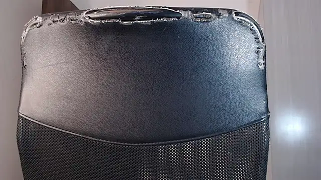 mistressbigcock777 online show from September 15, 2025, 10:37 am