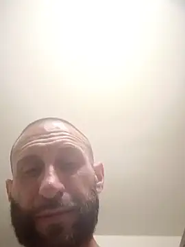 maccdaddy87 online show from July 17, 2026, 8:44 am