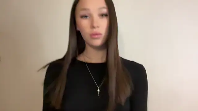 ur molly online show from March 11, 2026, 3:17 pm