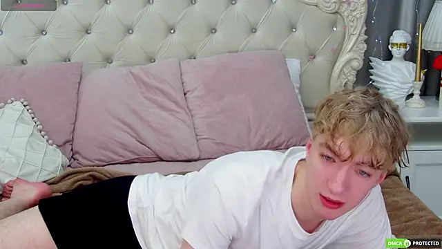 TrevorBenson online show from October 11, 2025, 8:48 am