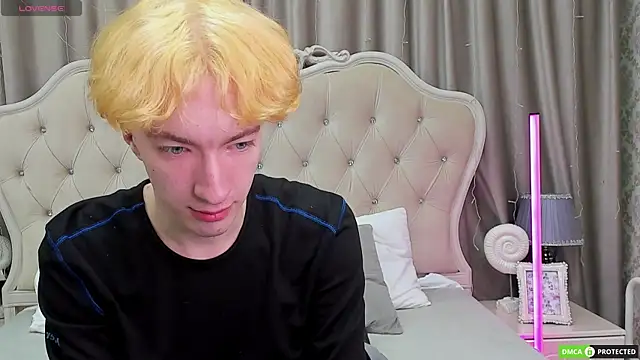 TrevorBenson online show from October 3, 2025, 2:59 am