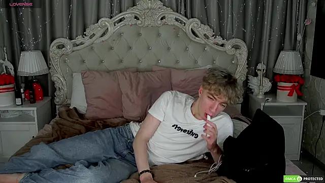 TrevorBenson online show from October 5, 2025, 9:22 am