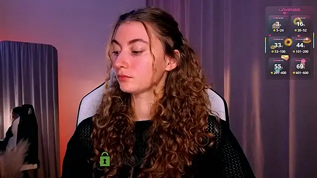 lady curls online show from November 26, 2025, 10:43 pm