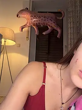 Snapshot of EmilyWi_ chatting on January 17, 2026, 6:44 pm EmilyWi online show from January 17, 2026, 6:44 pm