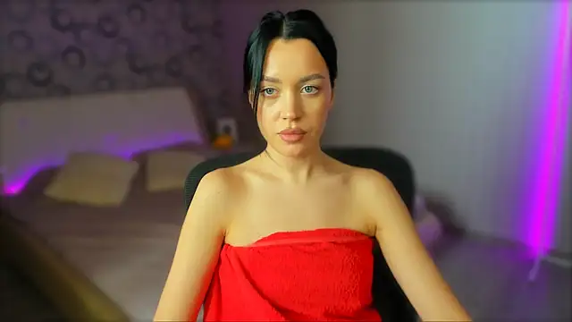 AlannaMiless online show from March 5, 2025, 8:32 am