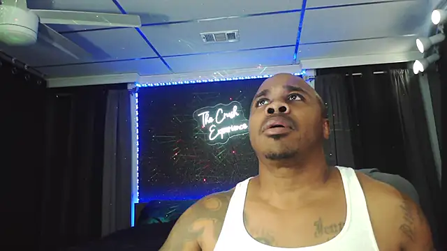 Dcrush17 online show from February 8, 2025, 4:14 am