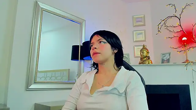 Snapshot of NattashaHotson chatting on January 8, 2025, 10:15 am NattashaHotson online show from January 8, 2025, 10:15 am