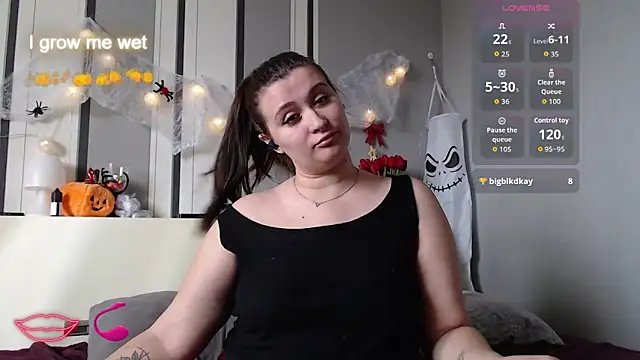 Snapshot of Jadelli chatting on October 15, 2025, 7:38 am Jadelli online show from October 15, 2025, 7:38 am