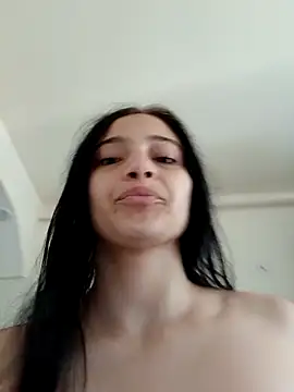 Snapshot of Virgin_Pussy_Love chatting on May 25, 2026, 10:47 am Virgin Pussy Love online show from May 25, 2026, 10:47 am
