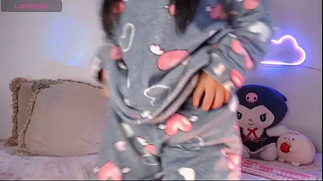 sofi soft  online show from November 29, 2025, 5:35 pm